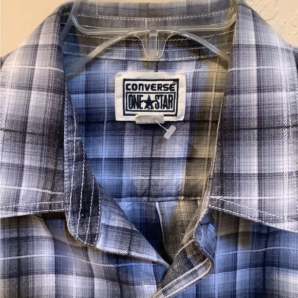 medium converse shirt - Picture 2 of 3